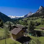 Bijoux Mit Blick Auf Blüemlisalp Apartment