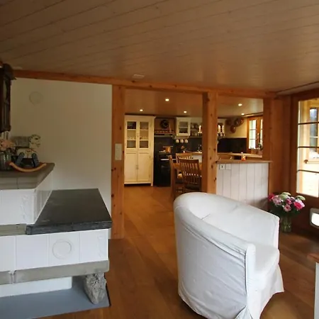 Bijoux Mit Blick Auf Blueemlisalp Lägenhet *