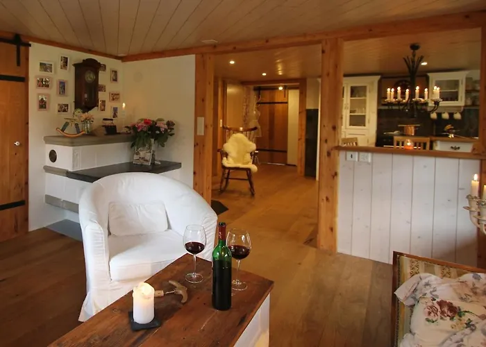 Bijoux Mit Blick Auf Blueemlisalp * Kiental