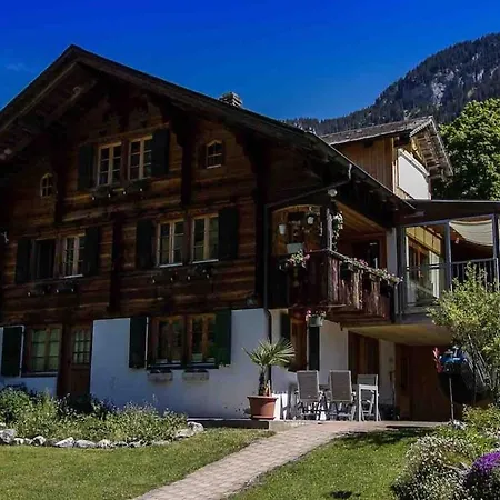 Διαμέρισμα Bijoux Mit Blick Auf Blueemlisalp Kiental