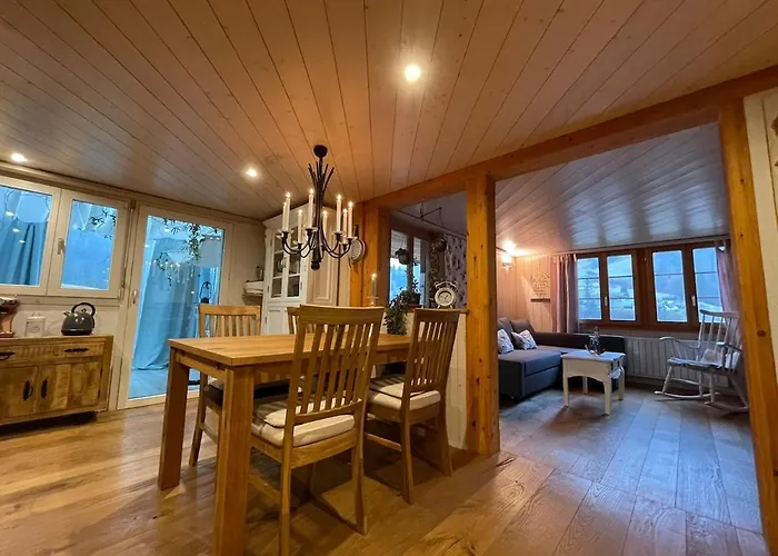 Appartement Bijoux Mit Blick Auf Blüemlisalp