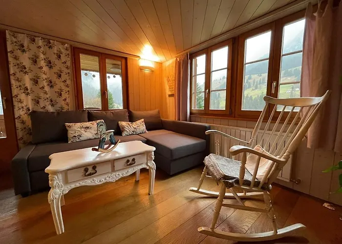 Appartement Bijoux Mit Blick Auf Blüemlisalp